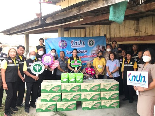 เทศบาลตำบลบางโขมด ร่วมมอบผ้าอ้อมผู้ใหญ่ให้กับผู้ที่มีภาวะพึ่งพิงและบุคคลที่มีปัญหาการกลั้นปัสสาวะและอุจจาระไม่ได้ ประจำปี 2568 ในพื้นที่ตำบลบางโขมด